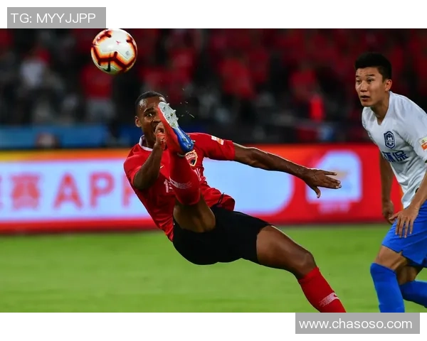 足球明星风采各异的精彩瞬间与独特魅力照片集锦